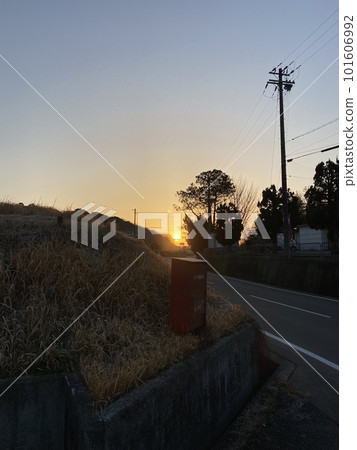 A certain rural sunrise (it looks like a sunset just by focusing on something different) A certain rural sunrise (it looks like a sunset just by focusing on something different) 101606992