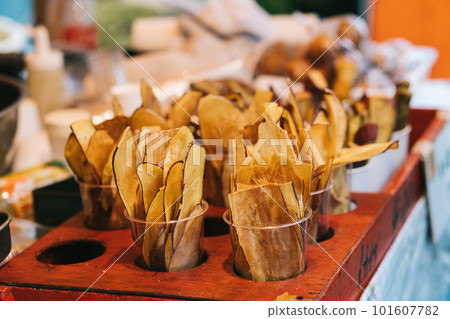 Open-air sales sweet potato 101607782