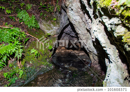 Inside Kannonsui 101608371