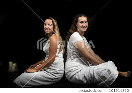 women and energy healing 101611850