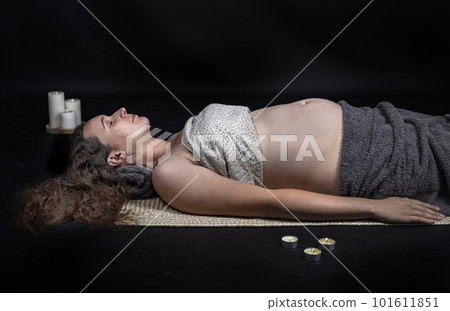 woman and energy healing 101611851