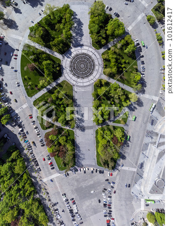 Freedom Square fountain greenery circle aerial Freedom Square fountain greenery circle aerial 101612417