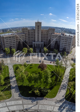Fisheye city aerial view on Karazin University 101612434