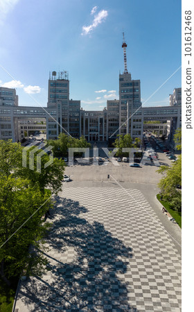 Derzhprom building in spring Kharkiv city center Derzhprom building in spring Kharkiv city center 101612468