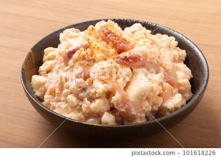 鹹魚露豆腐墨魚 101618226