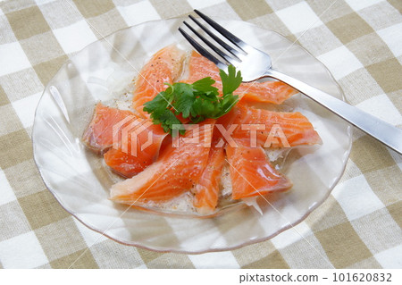 三文魚生牛肉片 三文魚生牛肉片 101620832