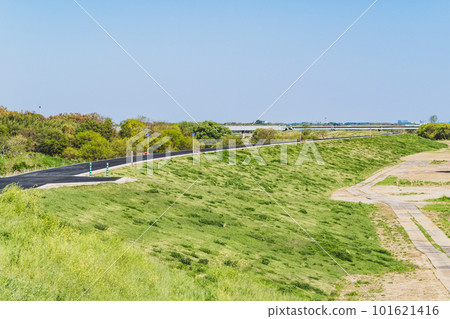 Riverbed embankment maintenance Iruma river basin 2023.04 a-3 Matte feeling 101621416