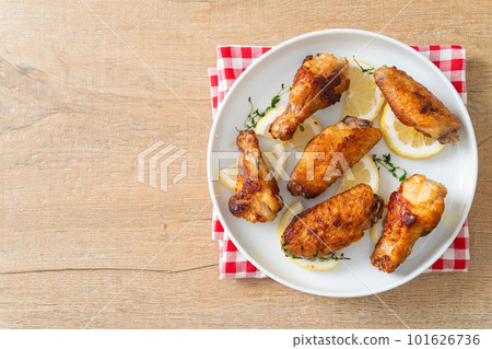 fried lemon pepper chicken wings 101626736