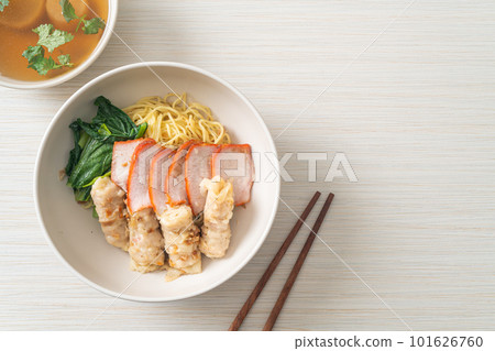 Barbecue Red Pork and Wonton Noodles with Soup Barbecue Red Pork and Wonton Noodles with Soup 101626760