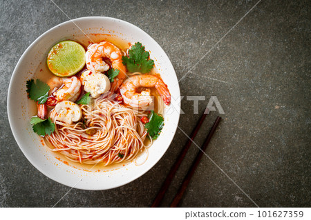noodles with spicy soup and shrimps (Tom Yum Kung) 101627359