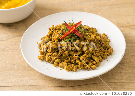 Stir Fried Pork with Yellow Curry Paste 101628250