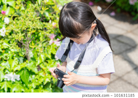 孩子檢查用相機拍攝的照片 孩子檢查用相機拍攝的照片 101631185
