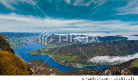 Picturesque autumn Alps mountain lakes view from Schafberg viewpoint, Salzkammergut, Upper Austria. 101633111