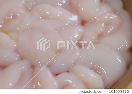 Raw cod milt 101635210