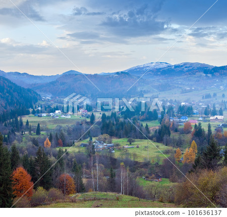 Autumn misty mountain landscape (dull day) with village in valley (Carpathian, Ukraine) Autumn misty mountain landscape (dull day) with village in valley (Carpathian, Ukraine) 101636137
