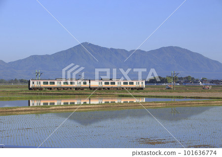 越後線E129系列（單人作業：吉田⇔柏崎） 101636774