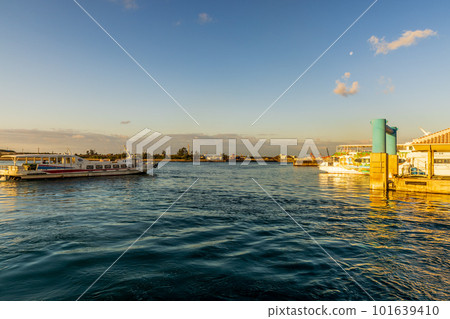 石垣島清晨港口碼頭風景 101639410