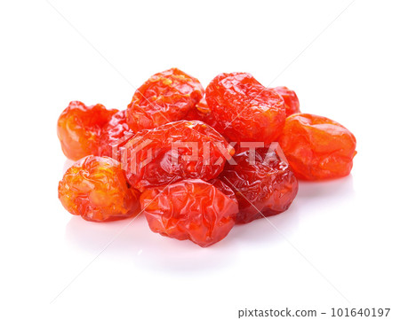 Dried tomatoes isolated on white background 101640197