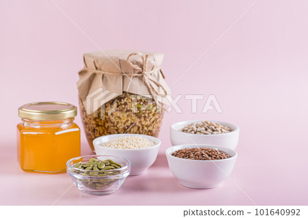 Sunflower, Flax, Sesame, Pumpkin Seeds and Honey for a Healthy Immune Blend 101640992