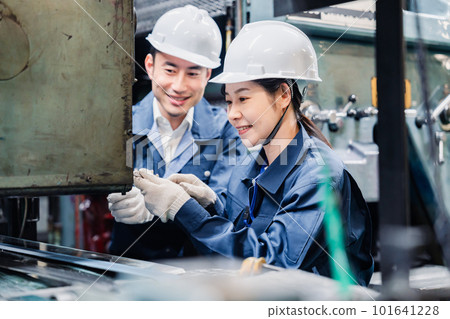 Female engineers working on site 101641228