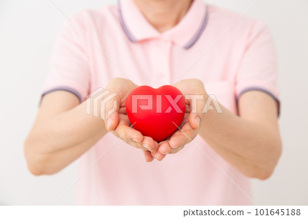 一個有愛心的護工 101645188