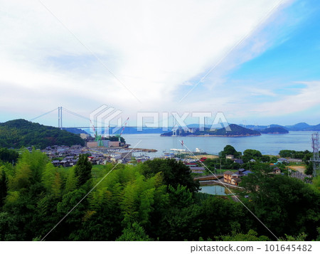 從來島海峽服務區看到的島波海道(愛媛縣今治市) 從來島海峽服務區看到的島波海道(愛媛縣今治市) 101645482