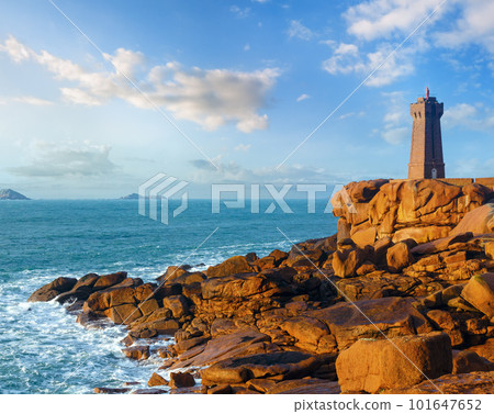 Ploumanach lighthouse (Perros-Guirec, Brittany, France) Ploumanach lighthouse (Perros-Guirec, Brittany, France) 101647652