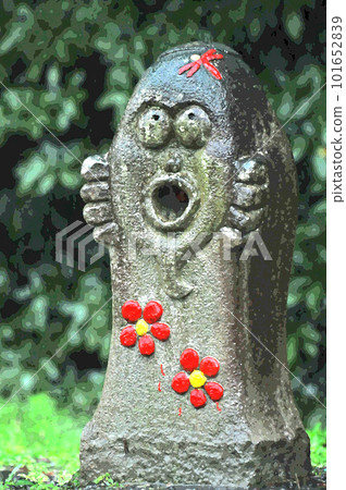 Stone Buddha/Prayer/Rainy Morning 101652839