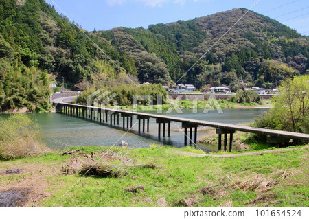 名古屋沉降橋/仁淀川（高知縣日高村） 101654524