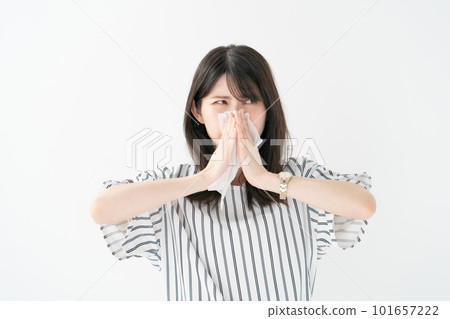 女人擤鼻涕過敏 101657222