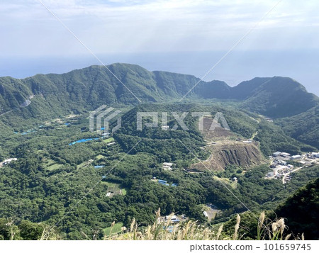 Remote and isolated hidden island Aogashima island in Tokyo, Japan 101659745