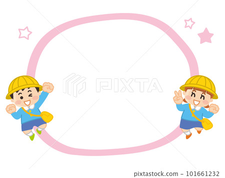 跳躍的幼兒園兒童和語音泡沫的插圖集 101661232