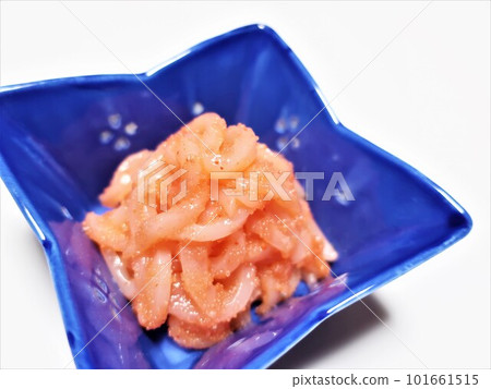 Squid Sashimi Dressed with Mustard and Mentaiko 101661515