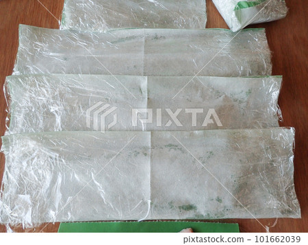 用青鱸魚包裹比目魚片和內臟 101662039