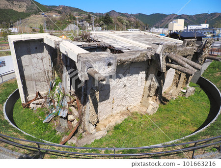 The Great East Japan Earthquake Remains of Onagawa-cho Kaigan Square Old Onagawa Police Box / Onagawa-cho, Oshika-gun, Miyagi Prefecture 101663216