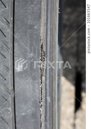 worn tires 101663547