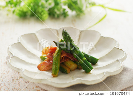 Asparagus and bacon butter saute Asparagus and bacon butter saute 101670474