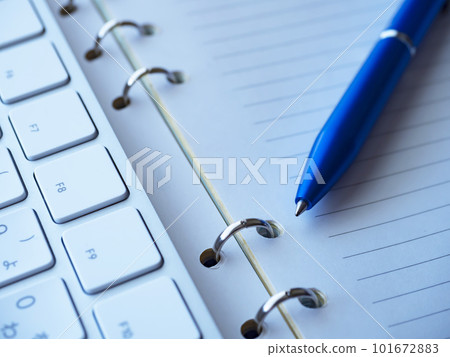 Business image of notebook and keyboard 101672883