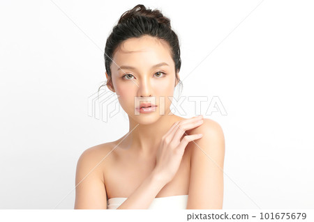 Beautiful young asian woman with clean fresh skin on white background, Face care, Facial treatment, Cosmetology, beauty and spa, Asian women portrait. Beautiful young asian woman with clean fresh skin on white background, Face care, Facial treatment, Cosmetology, beauty and spa, Asian women portrait. 101675679