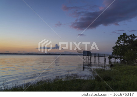 Traditional fishing hut on river Gironde, Bordeaux, Aquitaine, France Traditional fishing hut on river Gironde, Bordeaux, Aquitaine, France 101676317