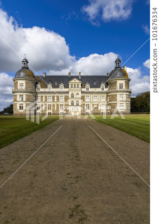 Serrant castle (Chateau de Serrant), Saint-Georges-sur-Loire, Maine-et-Loire department, France Serrant castle (Chateau de Serrant), Saint-Georges-sur-Loire, Maine-et-Loire department, France 101676334