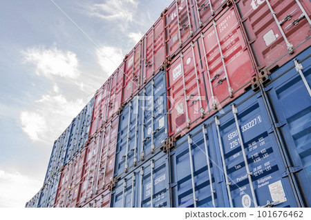 Various transport containers stacked (trade image) 101676462