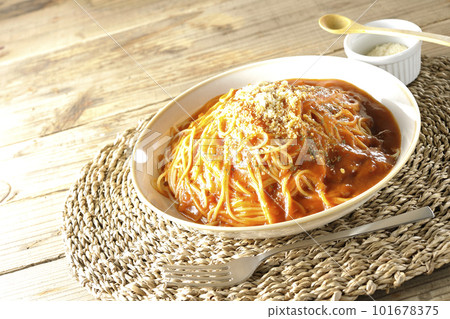 Large Meat Sauce Pasta 101678375