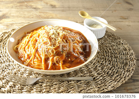 Large Meat Sauce Pasta 101678376