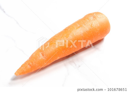新鮮的胡蘿蔔 新鮮的胡蘿蔔 101678651