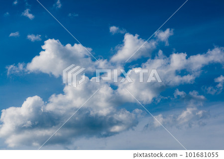 Beautiful white clouds against the blue sky 101681055