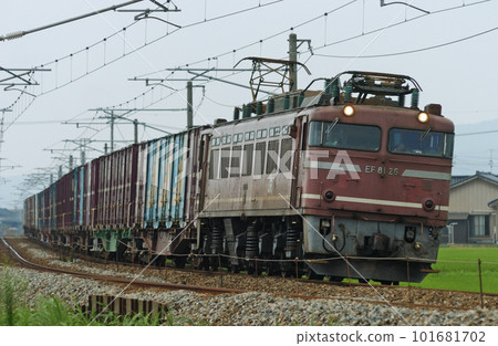 北陸本線西高岡~高岡 JR Freight EF81-26(富山) 北陸本線西高岡~高岡 JR Freight EF81-26(富山) 101681702