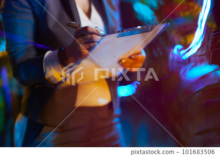 trendy female with clipboard in virtual reality 101683506