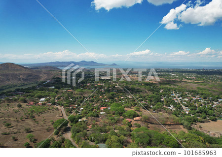 Green landscape of Managua city 101685963