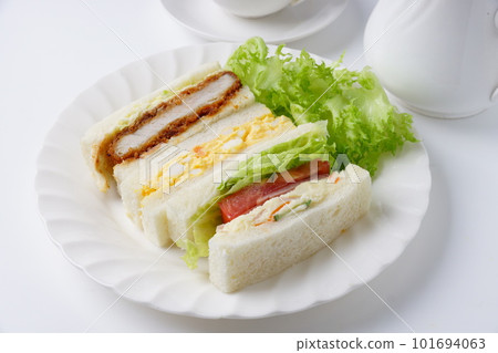 Delicious mix sandwich 101694063